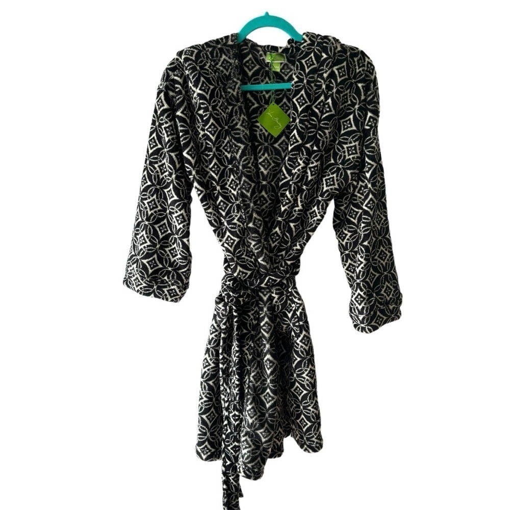 NWT‎ Vera Bradley Hooded Fleece Robe Concerto Black White size Small/Medium